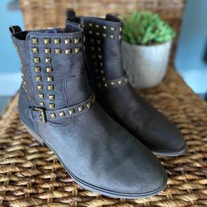 NWOT Ralph Lauren Leather Shaelynn Booties 5.5